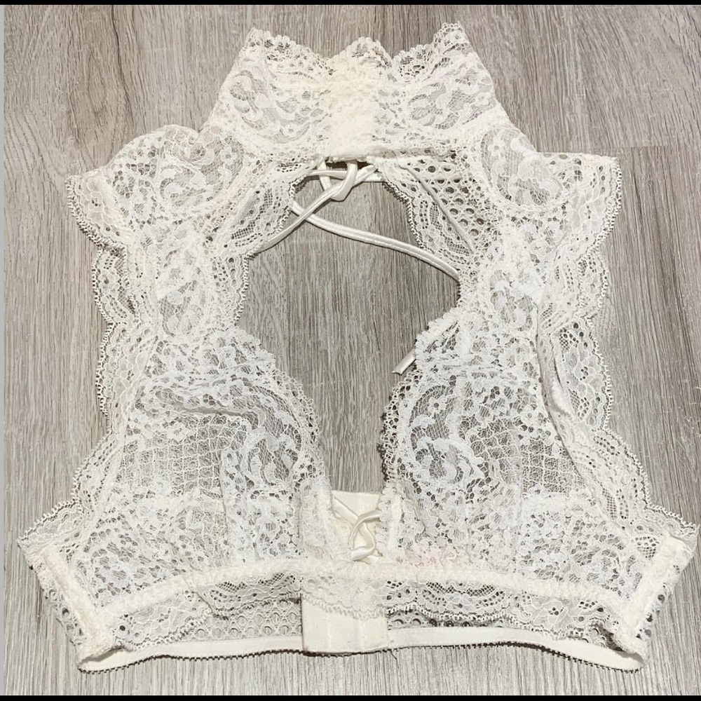 Victoria’s Secret lace bra